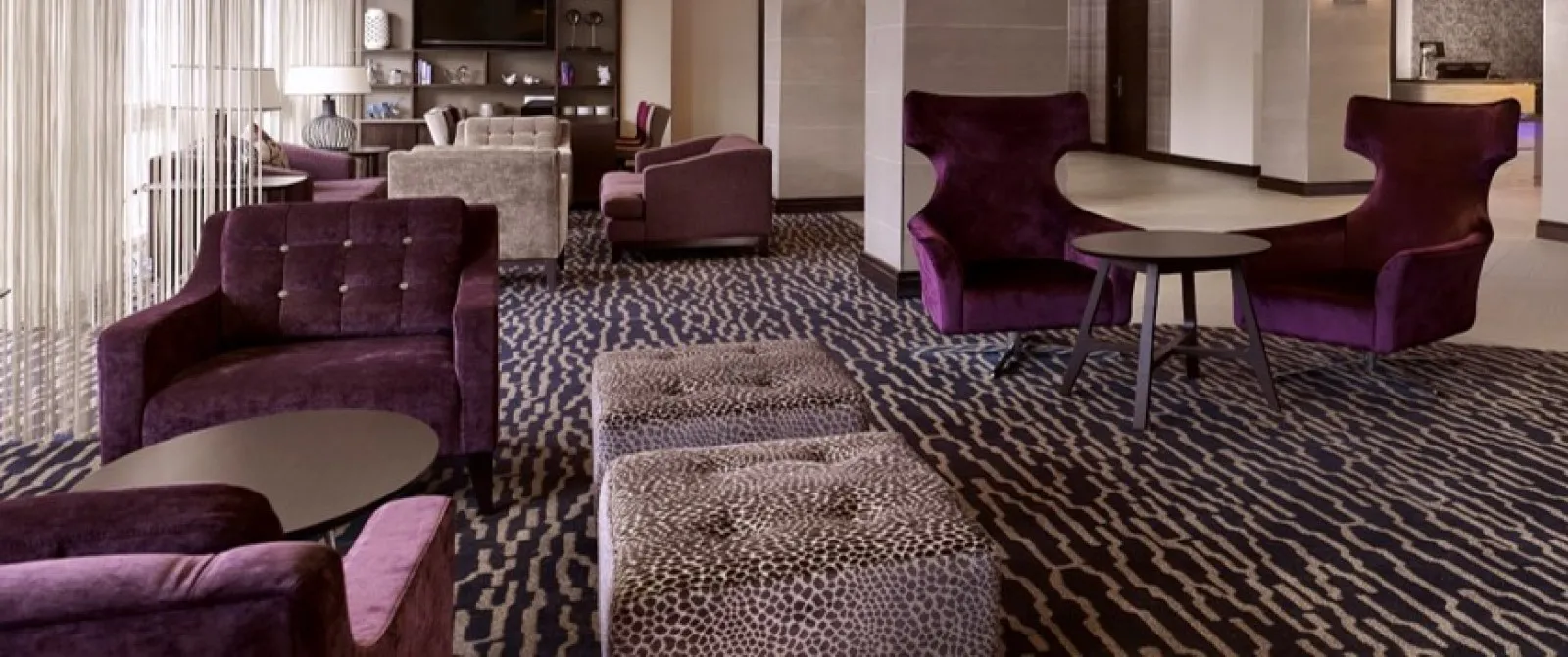 DoubleTree by Hilton Woking - Seating Area 