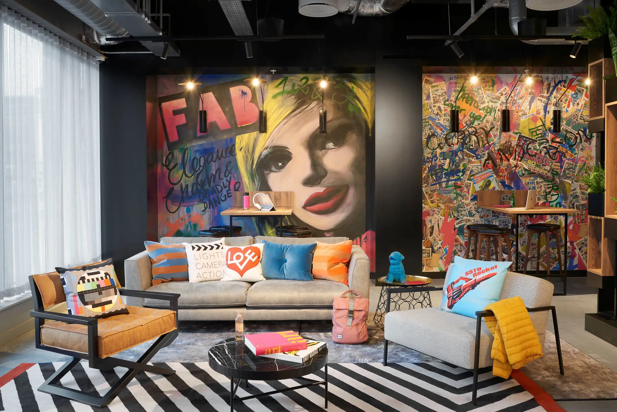 MOXY  LOBBY